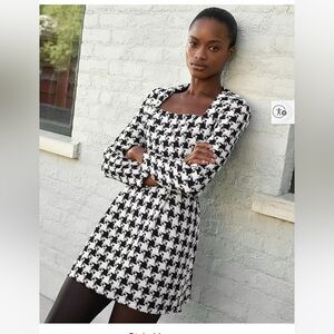 EXPRESS  Houndstooth Square Neck Long Sleeve Mini Dress with Pockets
